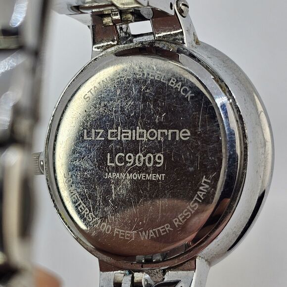 Liz Claiborne Women's Watch 35MM Gray Dial Gray Bracelet Band 5.75" New Battery - Picture 6 of 14